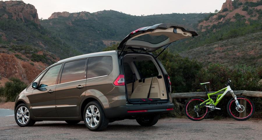  Ford Galaxy 2010 года  (фото 3 из 18)